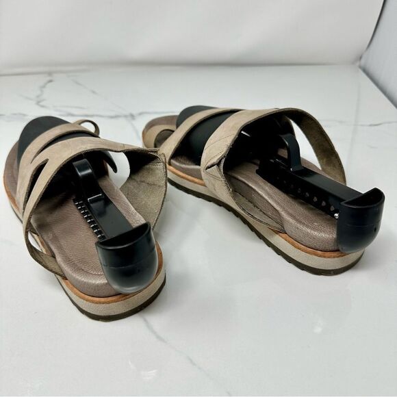 Merrell Moon Sandals- Size 6 - Picture 9 of 14